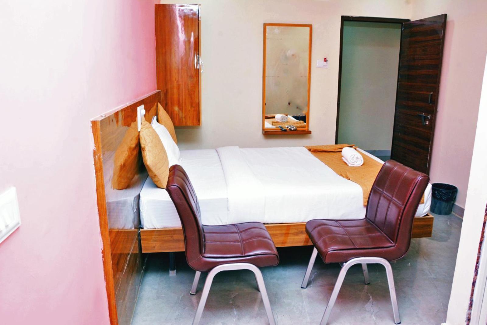Udupi Deluxe Lodge Gulbarga Kalaburagi Exterior foto